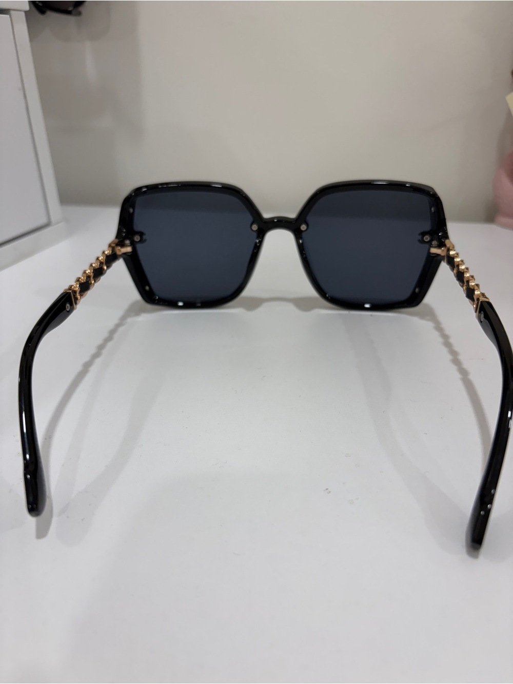 CHANEL Black Oversized Square Sunglasses with Gold CC Chain Detail - Picture 4 of 8